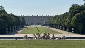 Tauck Rendezvous on the Seine Versailles with the crowds